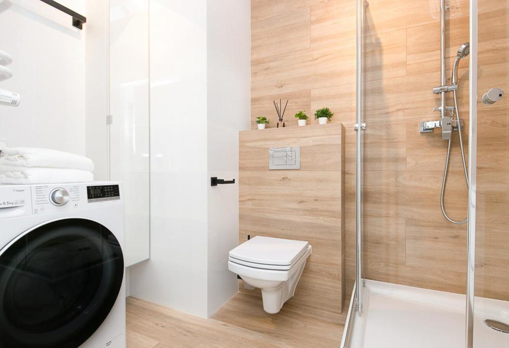 Apartament Black Zajezdnia Wrzeszcz Apartment Gdansk Exterior photo