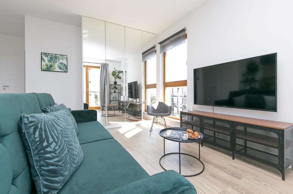 Apartament Black Zajezdnia Wrzeszcz Apartment Gdansk Exterior photo